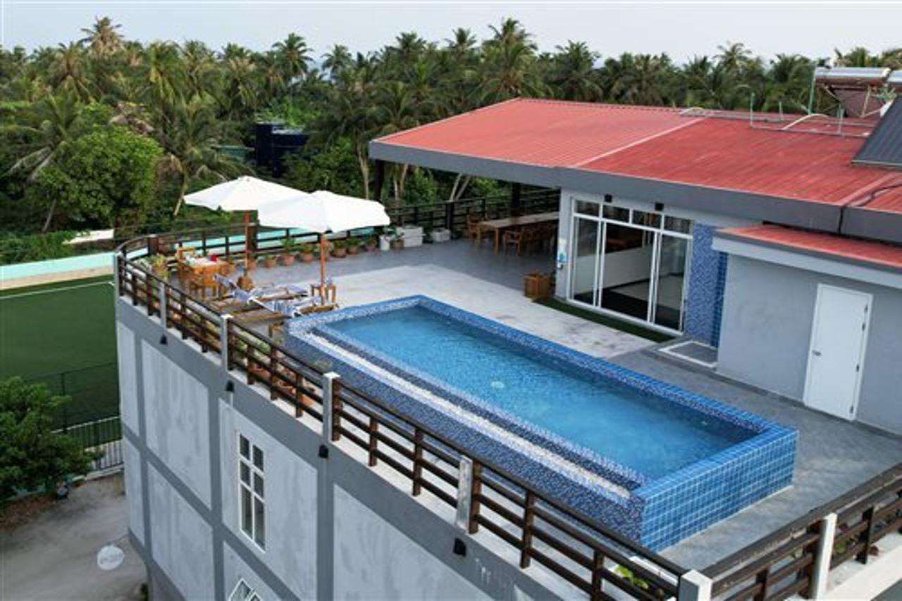Grand Beach Dhigurah Dhigurah  Exteriör bild